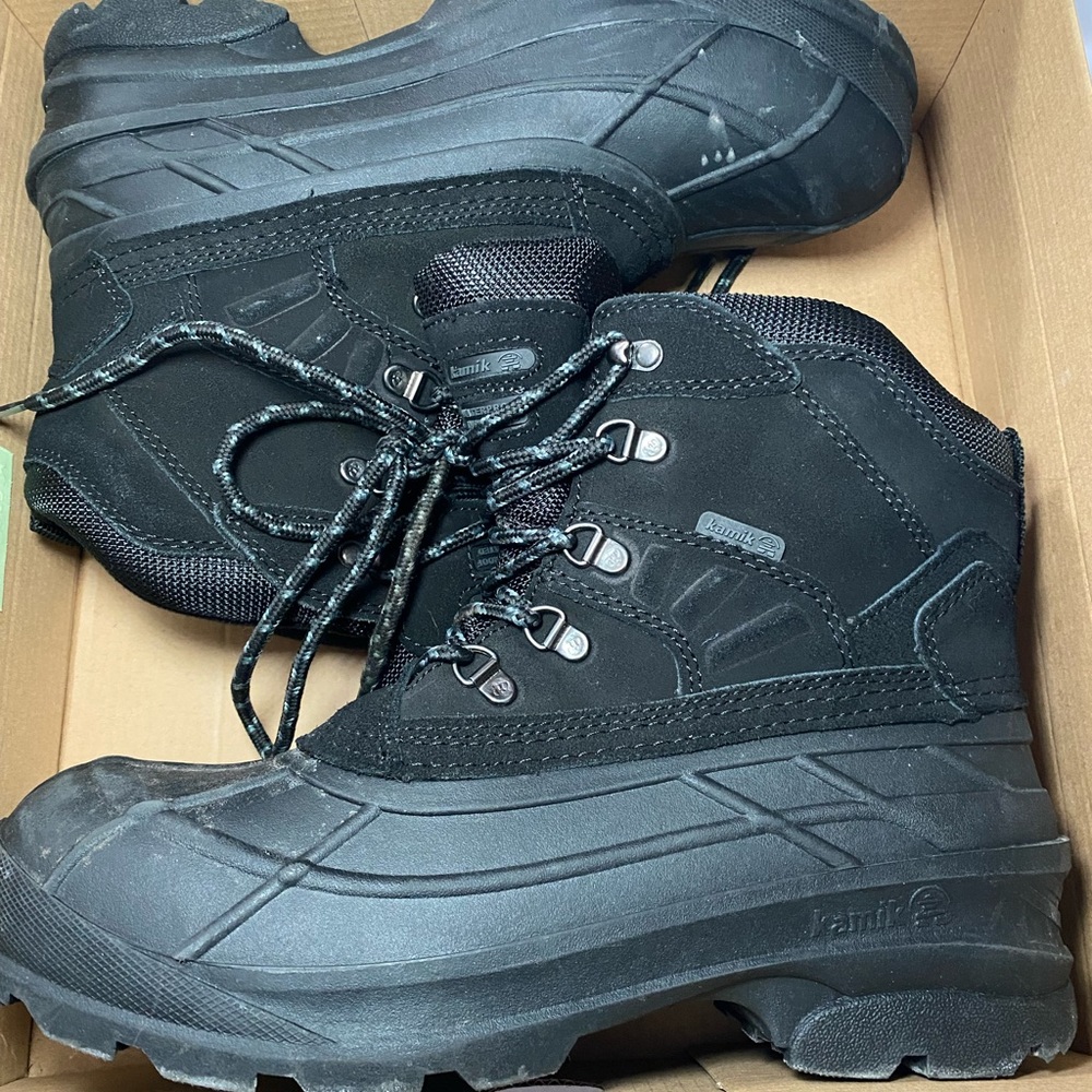 Snow boots worn once size 42/9 men